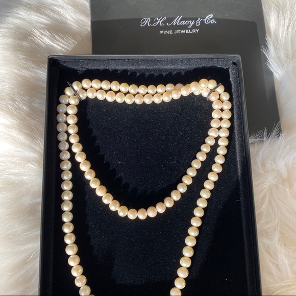 Macy's Jewelry R H Macys Co Pearl Necklace And A Bracelet Poshmark